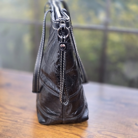 Coach Vintage Black Patent Leather Signature Embossed Tote Shoulder Bag - Picture 5 of 11